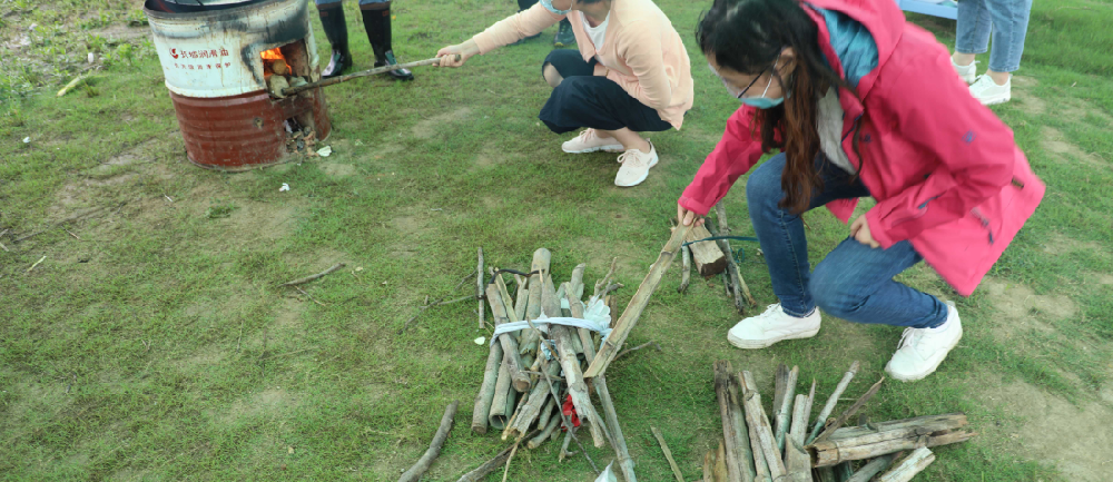 第三届趣味运动会顺利召开